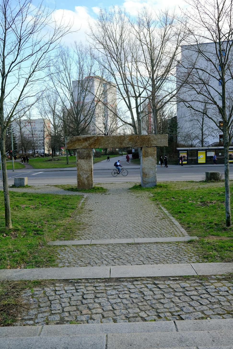 Riverside Commons